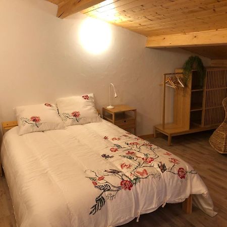 La Maisonnette Auvergnate Vertaizon Bagian luar foto