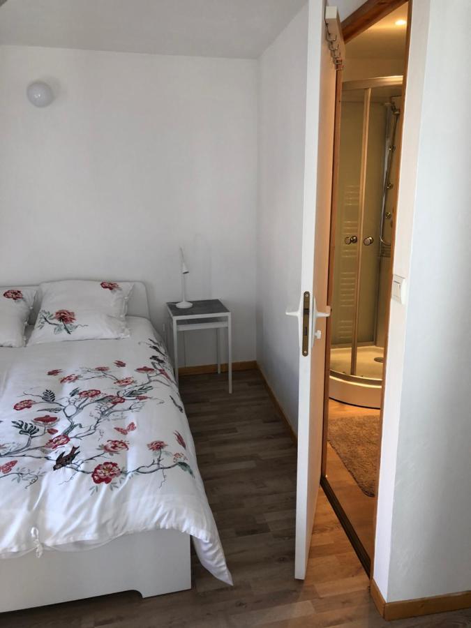 La Maisonnette Auvergnate Vertaizon Bagian luar foto