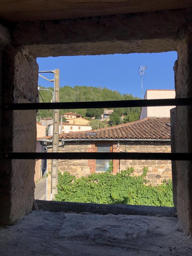 La Maisonnette Auvergnate Vertaizon Bagian luar foto