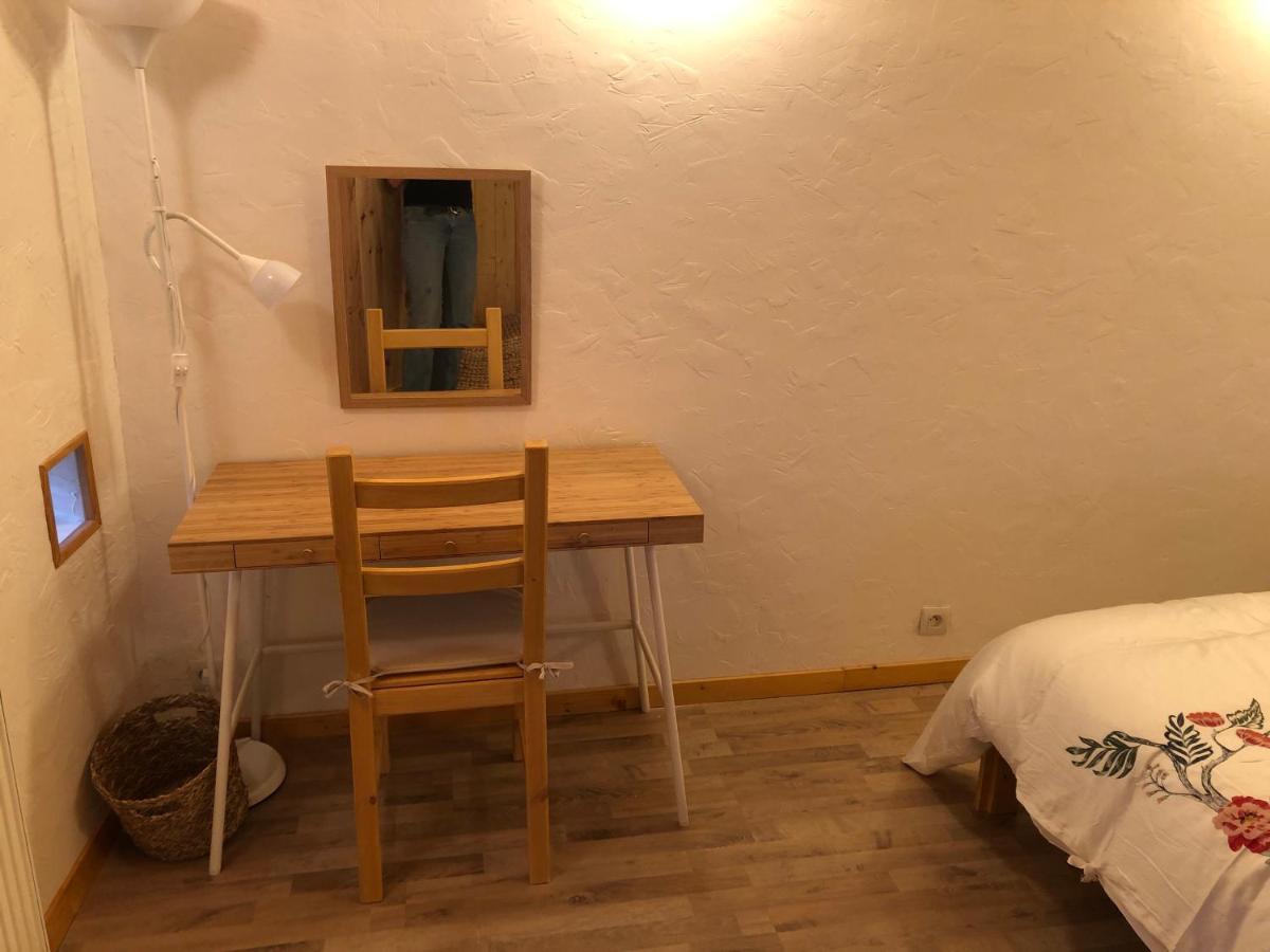 La Maisonnette Auvergnate Vertaizon Bagian luar foto